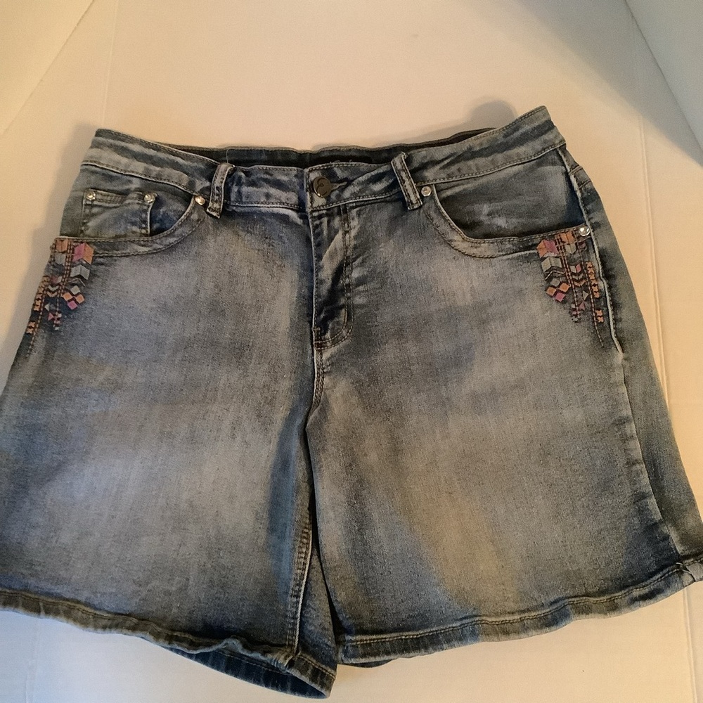 Earl Jeans Denim Shorts Size 14